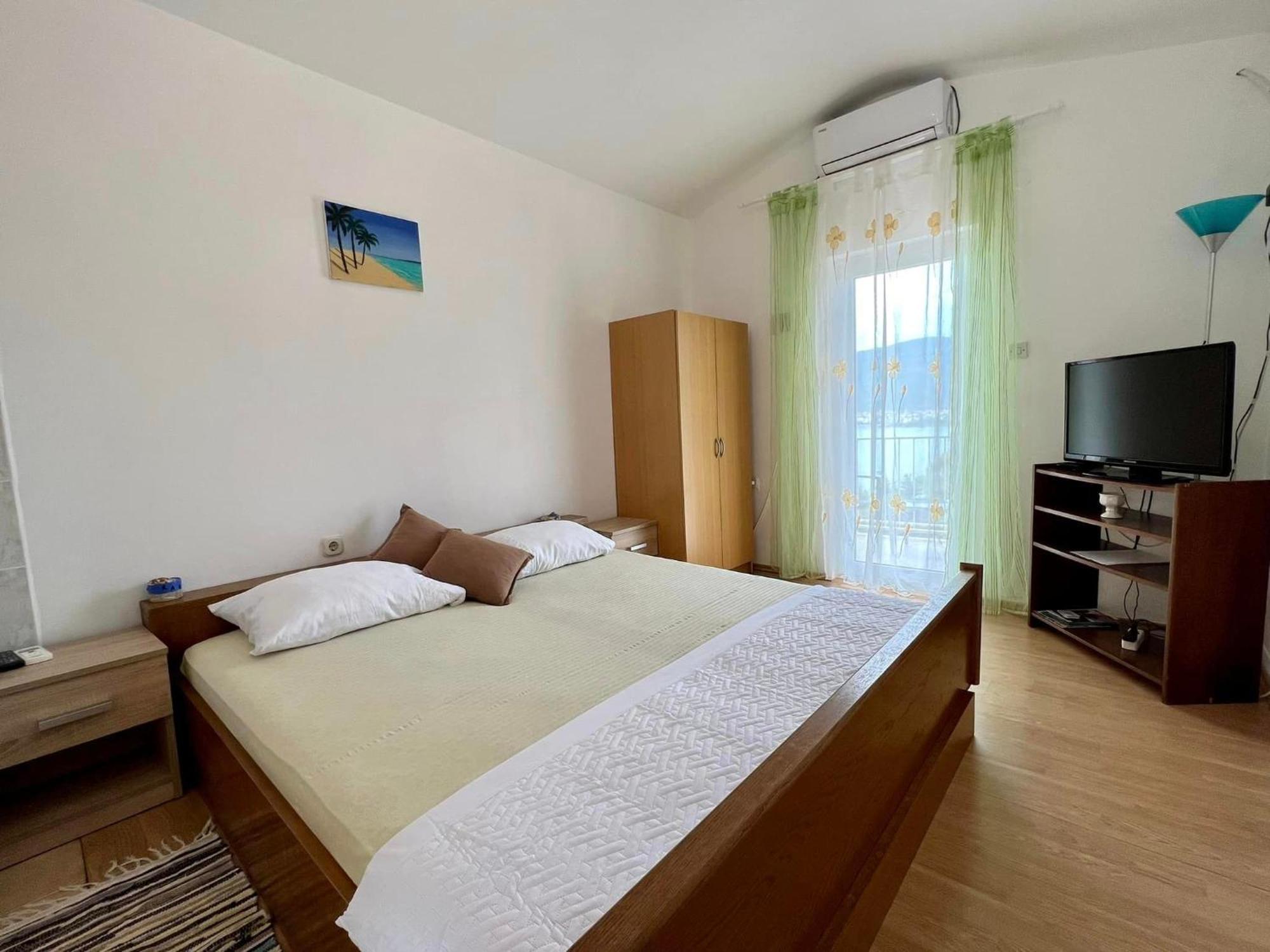 Apartmani Lidija Karin Donji Donji Karin Exterior photo